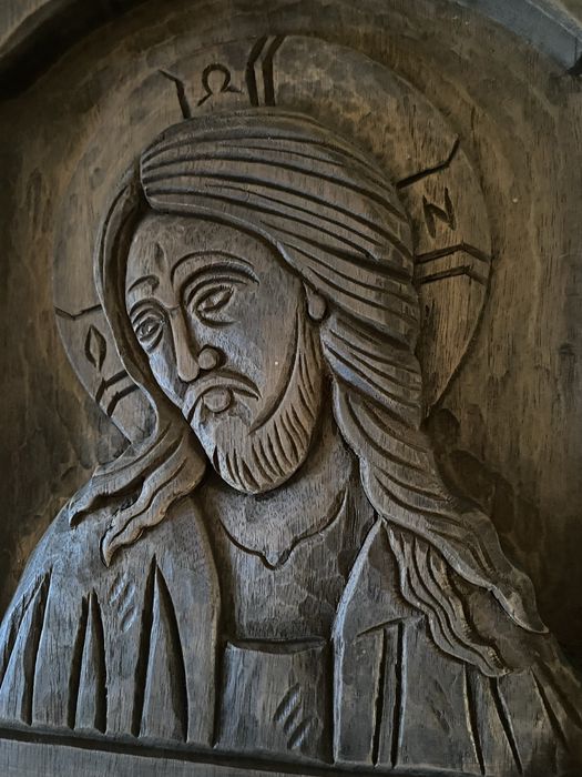 Icoană sculptata in lemn de nuc