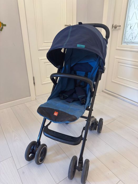 Коляска детскии прогулочный