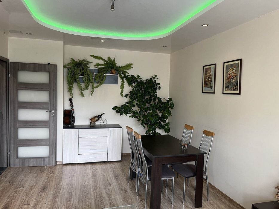 Дава се под наем Двустаен апартамент в София, Люлин 1 - 76 кв.м за 357 € - Снимка #1