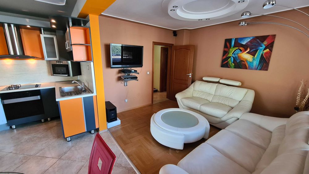 Продава се Тристаен апартамент в Разград, Освобождение - 150 кв.м за 1667 €/кв.м - Снимка #7