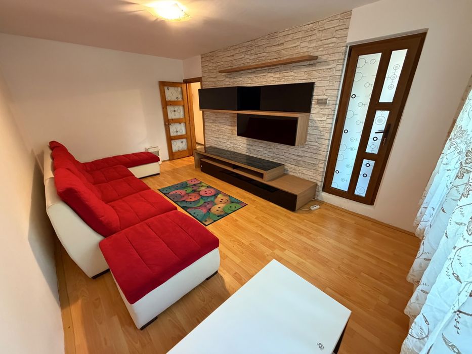 Apartament 3 camere de inchiriat
