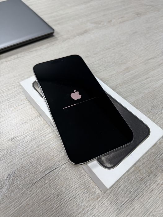 Продам Iphone 15 pro max