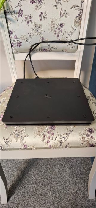 Ps 4 Slim на 1тб с играми и джостиком