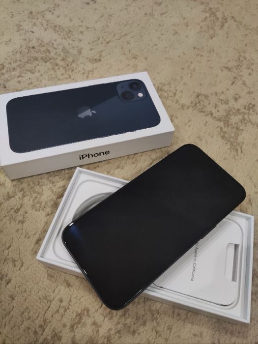 Продам iPhone 13 в отличном состоянии