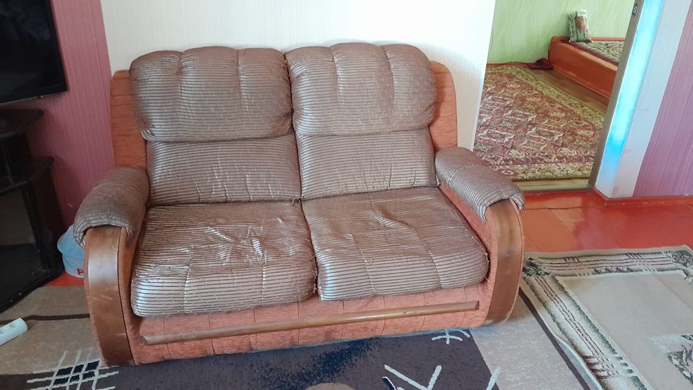 Прдаётсч мебель б/у