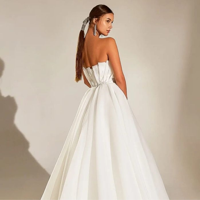 Rochie de mireasa Iris Bridal Salon, model Fabiola