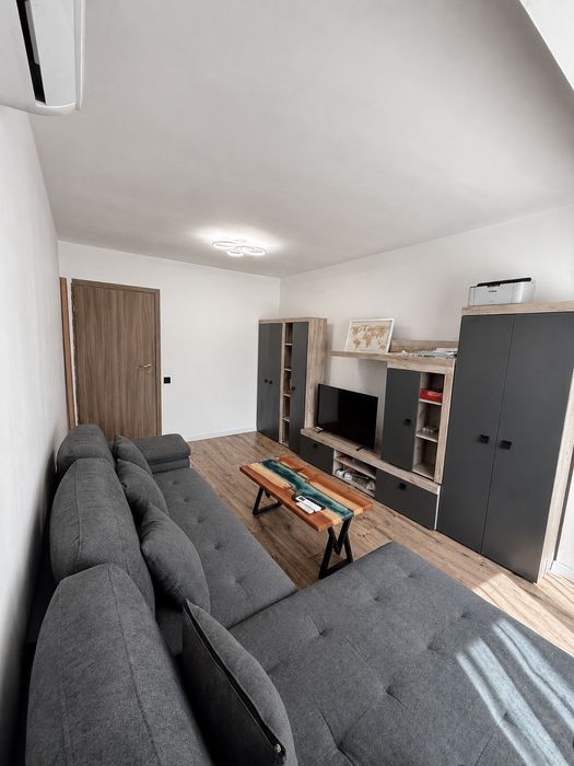 Apartament Premium 3 Camere Decomandat – 76 mp – B