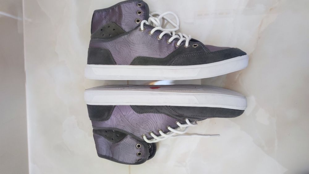 Нови кецове Zara