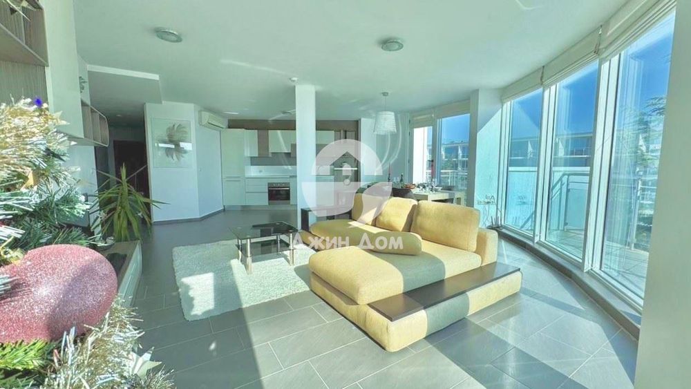 Продава се Четиристаен апартамент в Бургас, Сарафово - 237 кв.м за 531 €/кв.м - Снимка #1