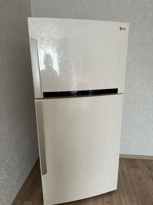 Холодильник LG продам