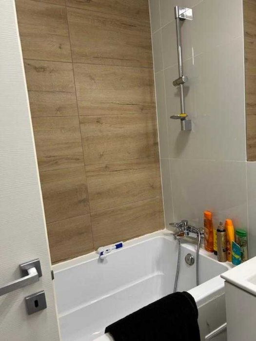 Vindem Ap 3 cam. Prima Universitati