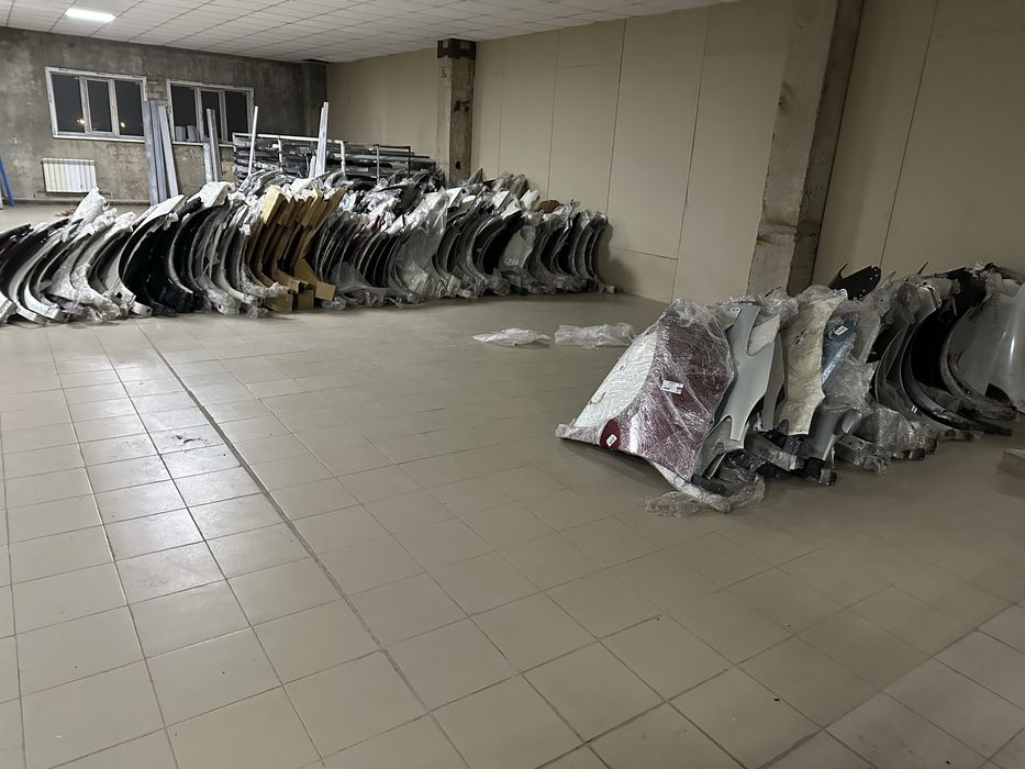 Крыло переднее оригинал контракт