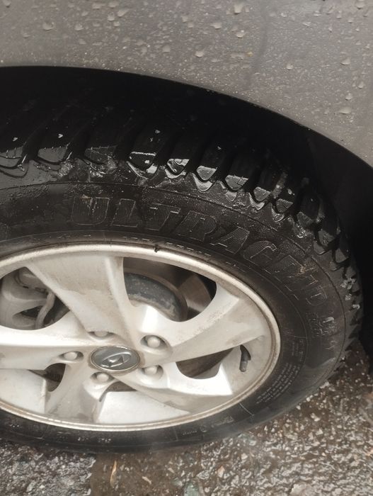 Резина зимняя Goodyear