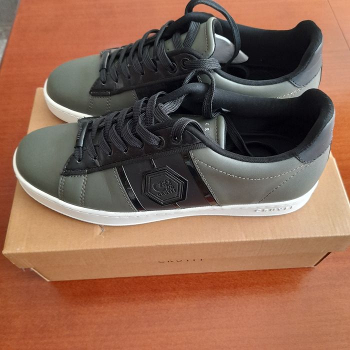 Продавам обувки Cruyff