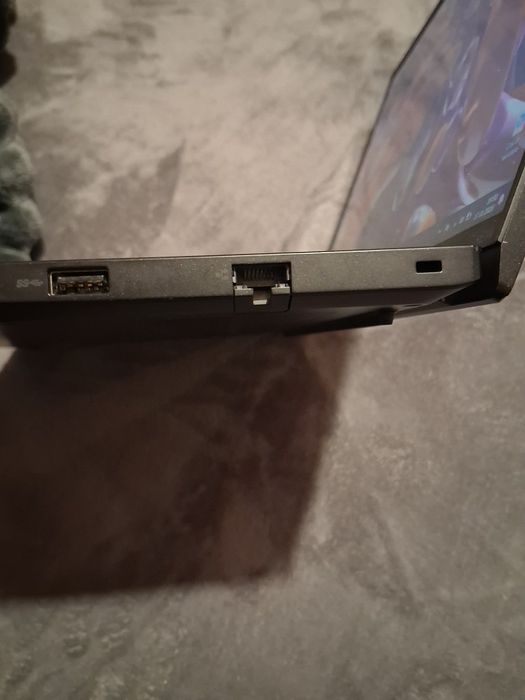 laptop  lenovo  in stare foarte bună