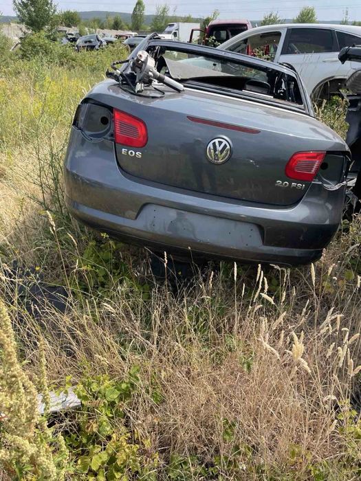 VW EOS на части ,с бензинов и дизелов двигател !