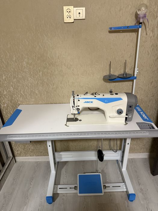 Tikuv moshina Jack F5