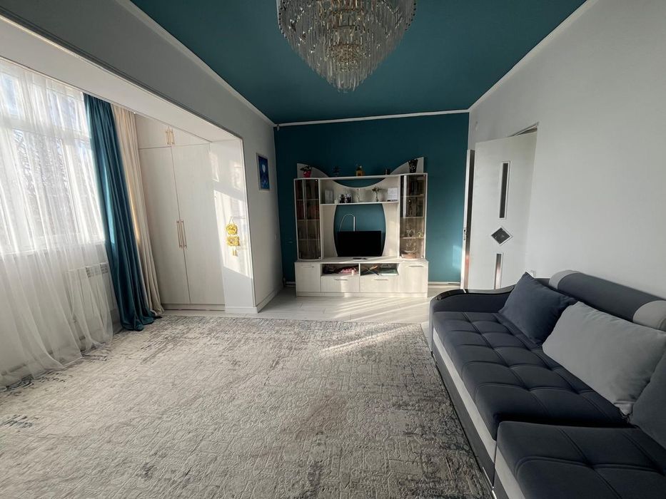 Продается 2 ком.квартира Восток микр