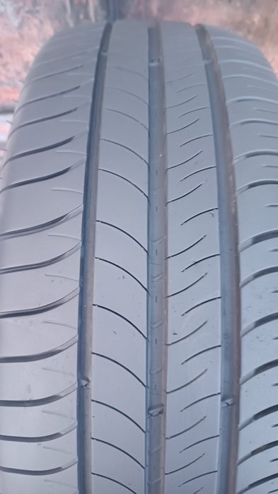 215/60/16 Michelin