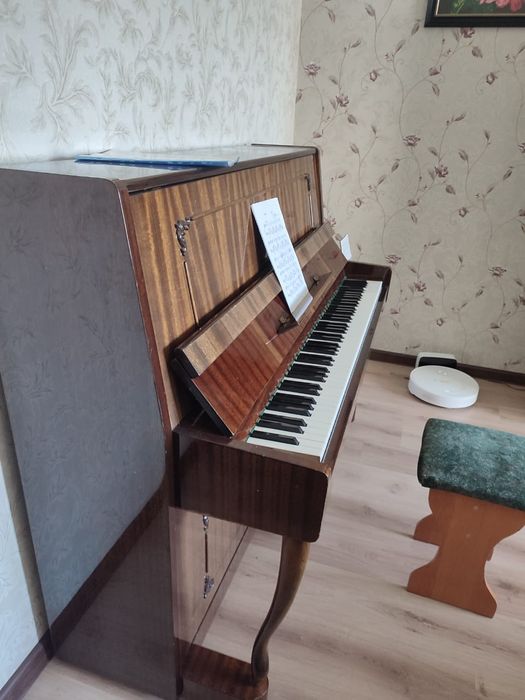 Продам фортепиано