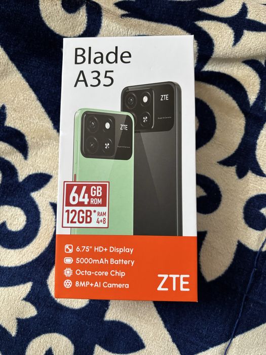 ZTE BLADE A35 зеленном цвете