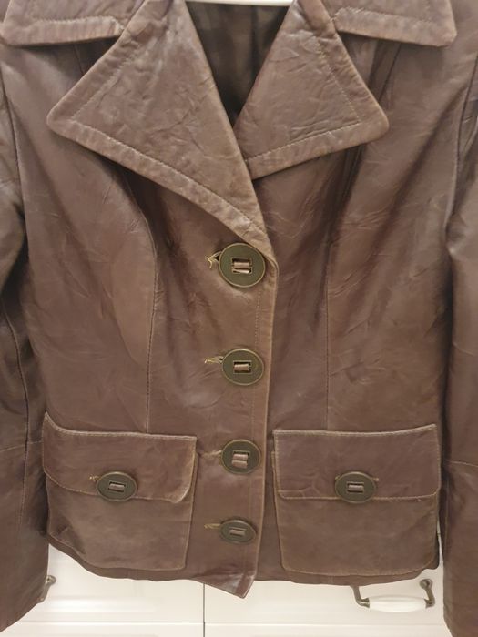 Geaca de piele maro marimea M