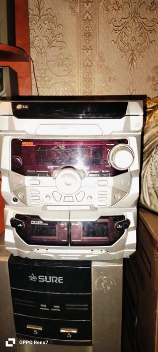 Газплита, музцентр,  комп, кресло,