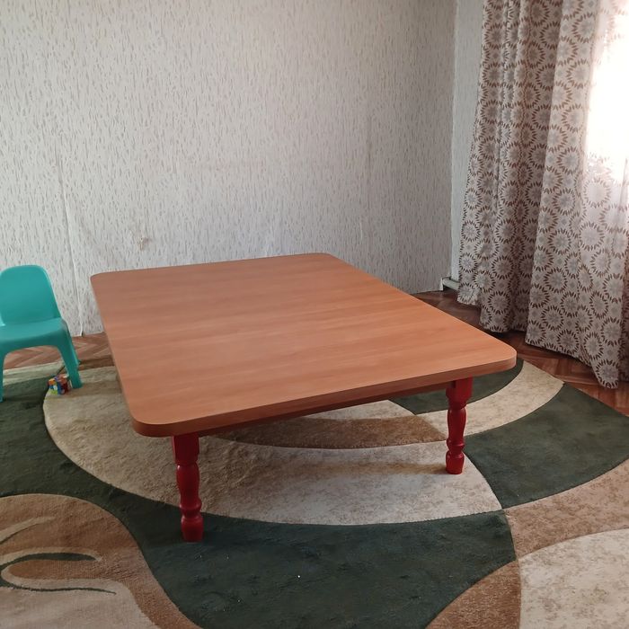 Продам кух. столы 2 шт одинаковые