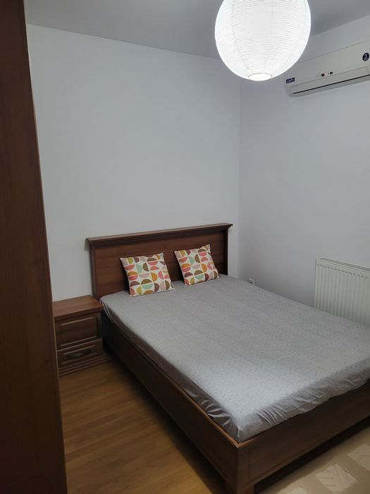 Inchieriez ap 2 camere Nufarul Plazza