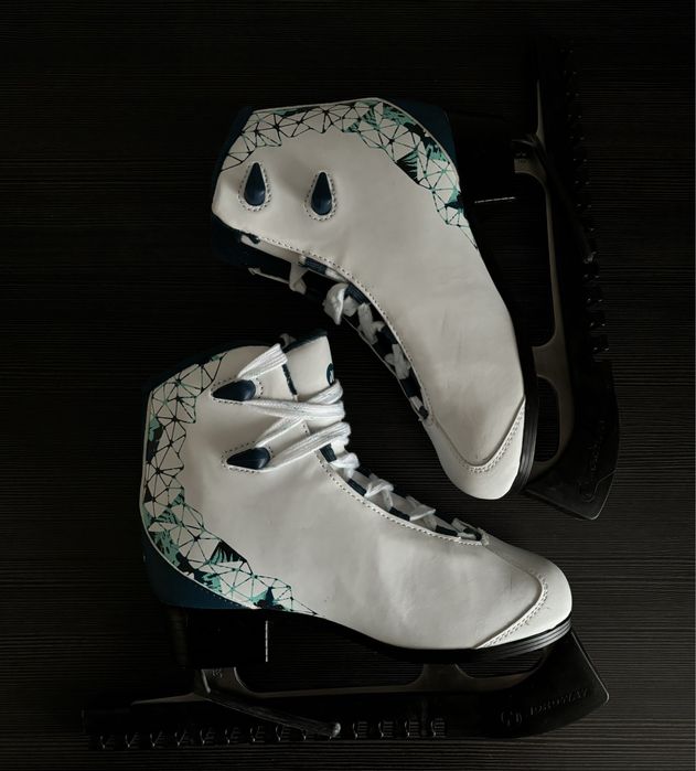 Женские коньки 36 размера