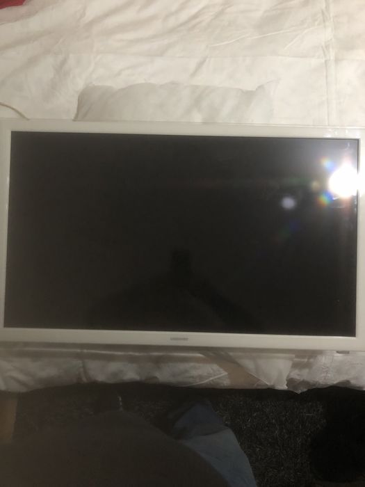 Tv smart samsung diagonală 81