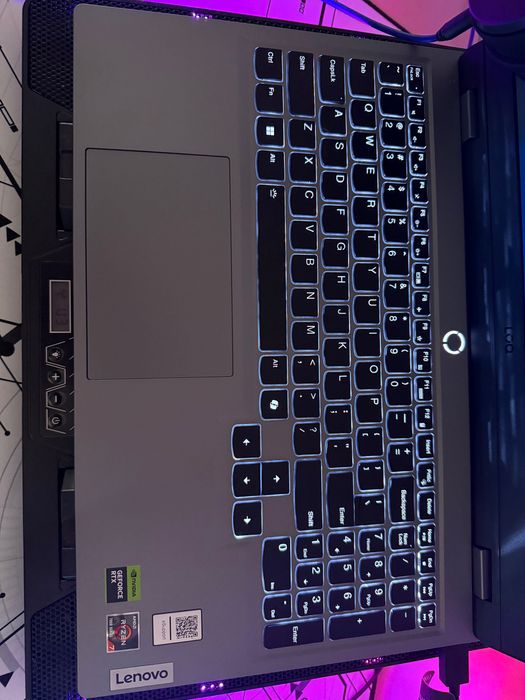 Laptop Gaming Lenovo LOQ 15ARP9 – Ryzen 7 7435HS / RTX 4060 8GB