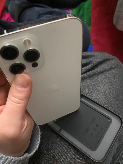 Продам 12 про макс