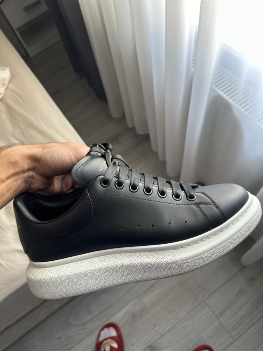 Alexander Mcqueen