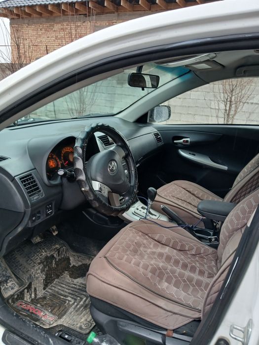 Продам машину Toyota Carolla