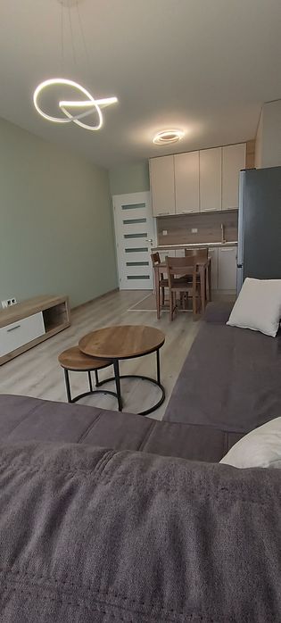 Дава се под наем Двустаен апартамент в Варна, Цветен квартал - 54 кв.м за 468.69 € - Снимка #1