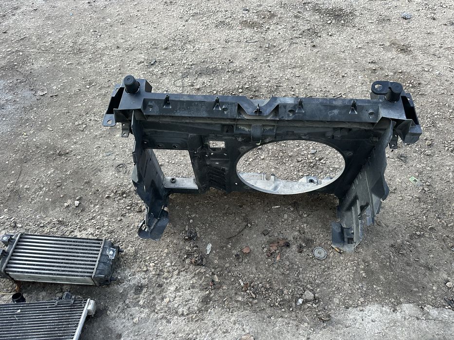 Преден панел за Ситроен Берлинго и Пежо Партнер 2008-2015г.!