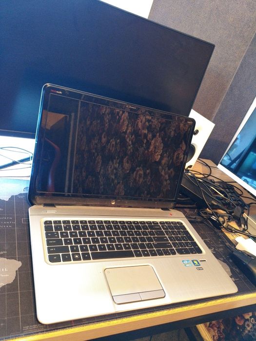 Большое Ноутбук 17.3, Core i7, 8GB ozu, hdd 1tb