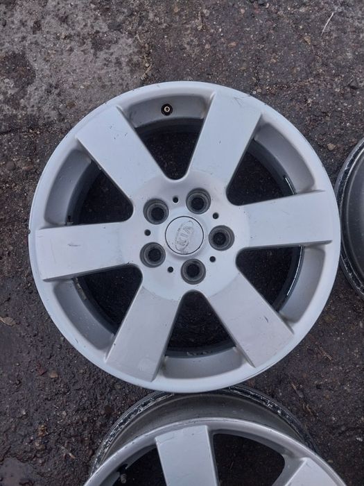 Диски R17 оригинал. Разболтовка 5×114.3