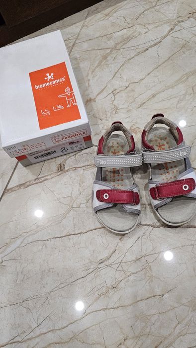 Biomecanics сандали