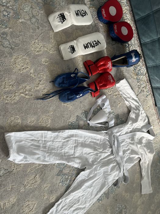 Спортивный набор для рукопашного боя