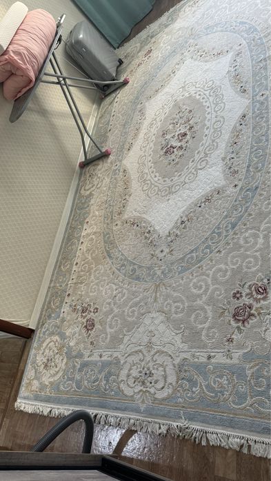 Продаю Ковры 250X400