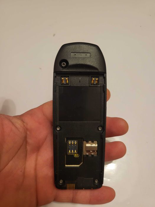 Nokia 6310, cu butoane