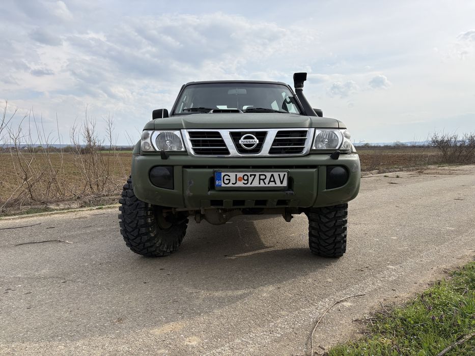 Nissan Patrol Y61