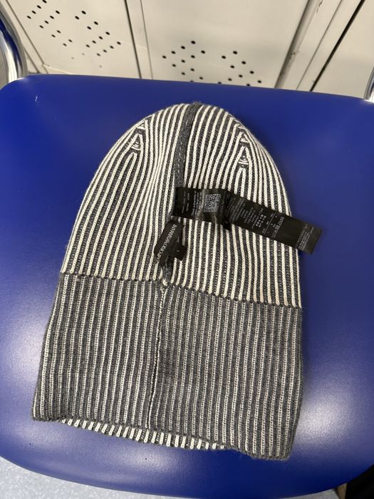 Шапка Emporio Armani