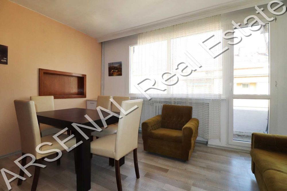 Дава се под наем Тристаен апартамент в София, Център - 98 кв.м за 598.23 € - Снимка #4