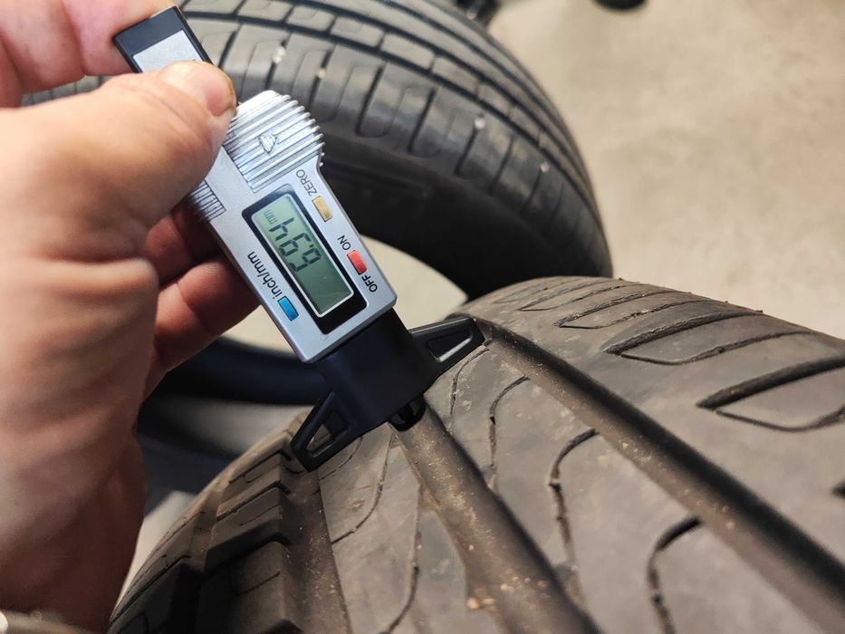 2бр.летни гуми 215/55/17 Pirelli