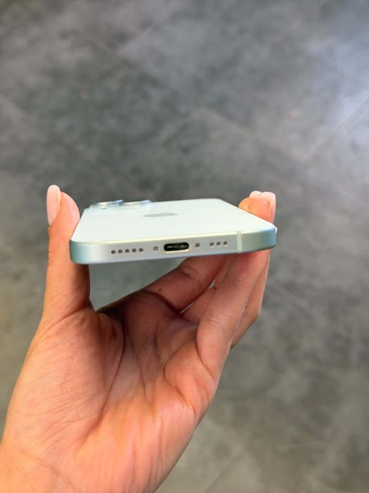 Iphone 15 Blue Impecabil Liber