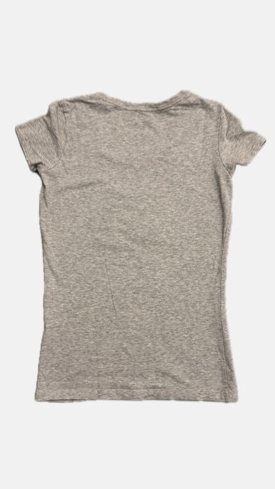 Маркова тениска на Guess