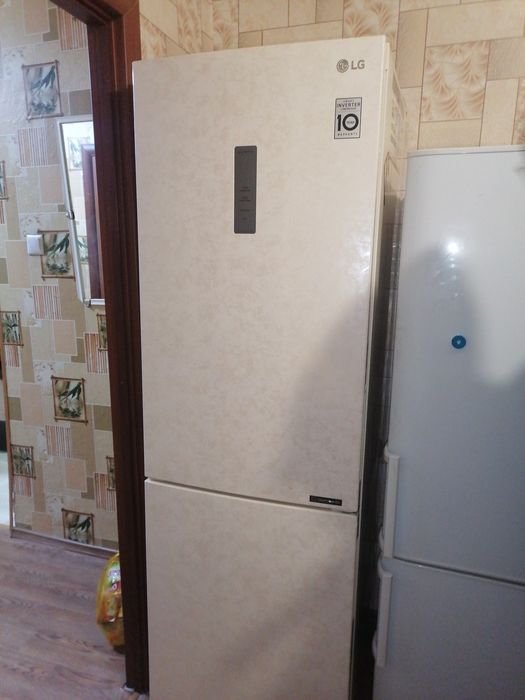 Продам холодильник